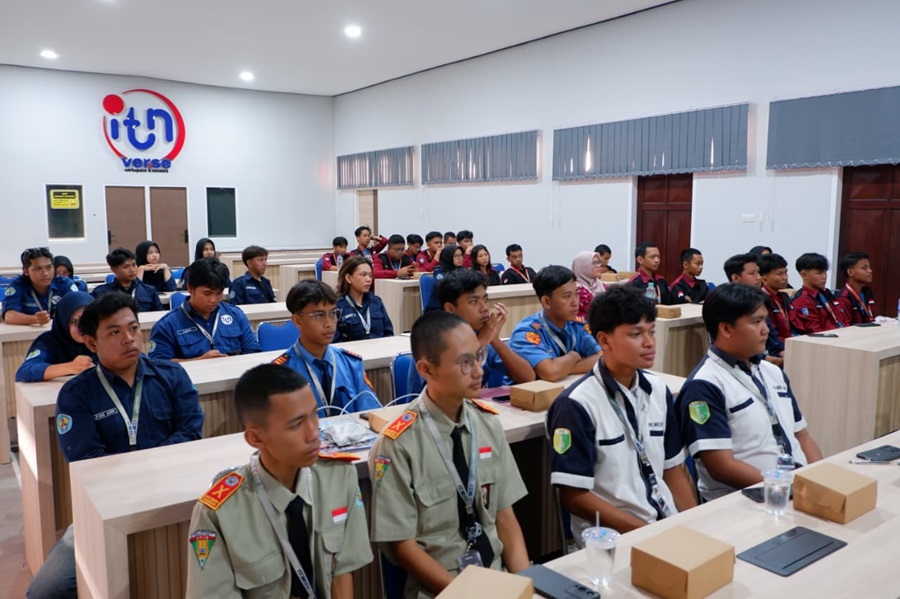Siswa berbagai sekolah mengikuti Civil Engineering Festival (CEF) 2026 Teknik Sipil S-1 ITN Malang