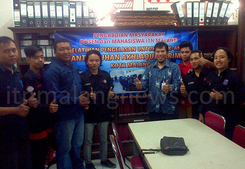 Pengabdian-Masyarakat-Teknik-Mesin-ITN-Malang-Beri-Pelatihan-Pengelasan