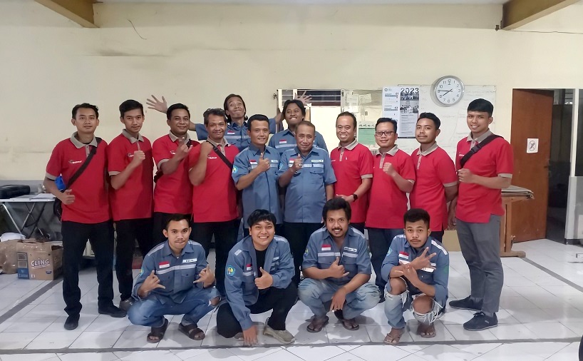 Ir. Bambang Wedyantadji, MT, dosen Teknik Sipil S-1 ITN Malang, sekaligus pemateri bimtek bersama staf DPU Bina Marga Kabupaten Malang dan mahasiswa Teknik Sipil S-1 ITN Malang