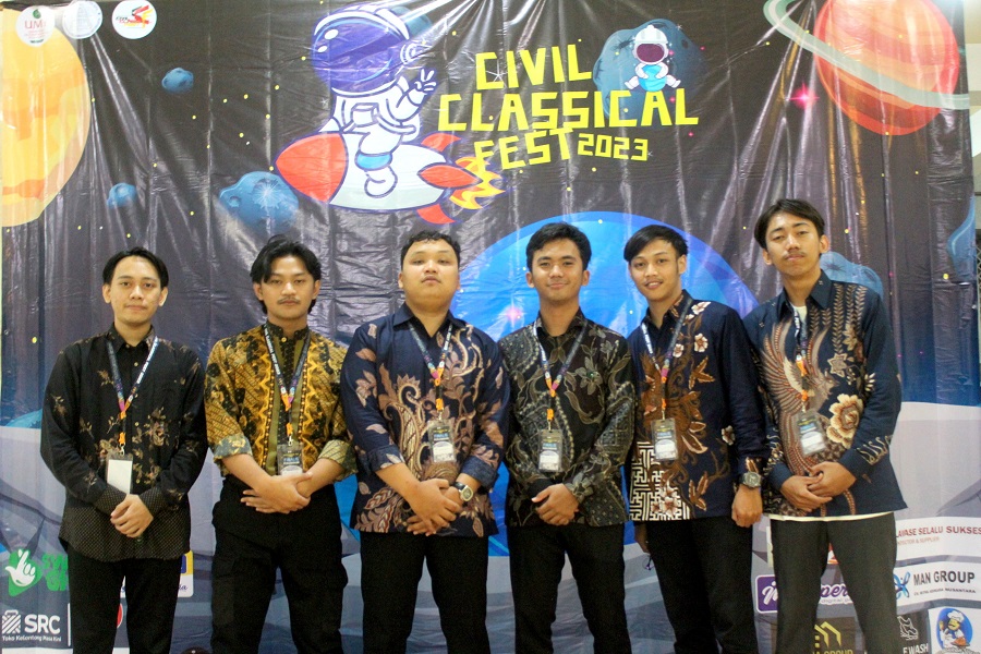 Tim Tim Spectra Trisula Weda Juara Harapan 1, dan Tim Spectra Ambis Juara Harapan 2, Asphalt Competition Civil Classical Fest 2023, Universitas Muhammadiyah Yogyakarta