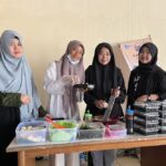 Tim Jalu Centil Program Pembinaan Mahasiswa Wirausaha (P2MW) ITN Malang. Kika Anggi Novitasari, Chania Azzahra, Anisa, dan Siti Fathimah