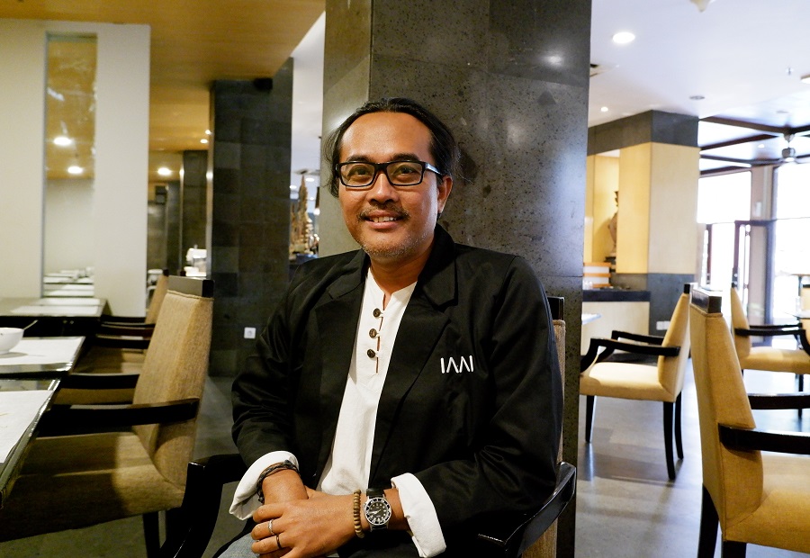 Muhammad Chottob W, IAI, alumnus Arsitektur S-1 ITN Malang pendiri Selasar Kiwari Studio bersama rekan satu almamaternya Adhi Firman Hidayat, IAI