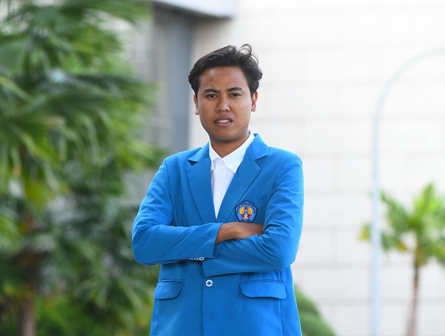I Wayan Nicola Kurnia Sartika, lulusan terbaik Arsitektur S-1, Fakultas Tenik Sipil dan Perencanaan (FTSP) ITN Malang pada Wisuda ke-72, Periode II, Tahun 2024
