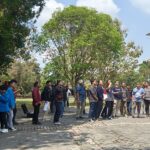 Peserta workshop LiDAR for Mapping “Teknologi Lidar untuk Pemetaan Akurat” saat belajar mengoperasikan drone LiDAR di Kampus 2 ITN Malang