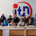 Rektor ITN Malang, Awan Uji Krismanto, ST., MT., Ph.D., bersama Sekretaris Bappelitbangda Mahulu, Franciskus Hului, SE., MSi., membuka acara paparan “Laporan Antara”