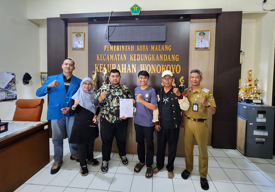 Penyerahan Berita Acara Serah Terima (BAST) dari Tim Abdimas ITN Malang kepada mitra