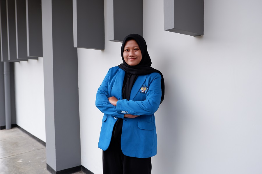 Annisa Berliana Dewi dinobatkan sebagai lulusan terbaik, Teknik Lingkungan S-1, Fakultas Teknik Sipil dan Perencanaan (FTSP) ITN Malang pada wisuda ke 74 periode II tahun 2025