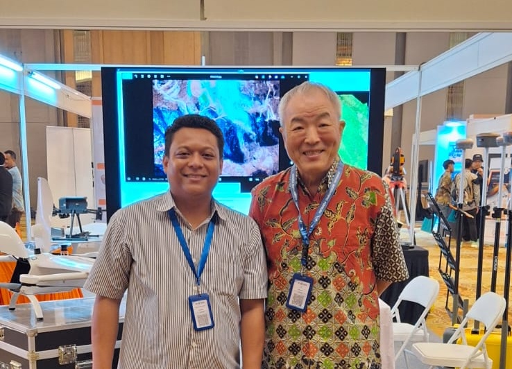 Dr. Ir. Ketut Tomy Suhari, ST., MT., IRSurv., bersama Prof. Peter Tian-Yuan Shih, Profesor Emeritus di Departemen Teknik Sipil Universitas Nasional Yang Ming Chiao Tung (NCTU), Hsinchu, Taiwan