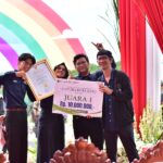Tim Dwaratta, mahasiswa Arsitektur S-1, ITN Malang Juara 1 Sayembara Gapura Kota Batu 2025