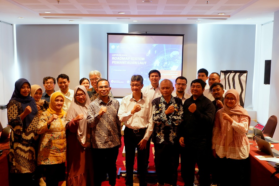 Tim Ahli ITN Malang bersama perwakilan dari Direktorat Jenderal Penataan Ruang Laut Kementerian Kelautan dan Perikanan (KKP) foto bersama usai pelaksanaan Focus Group Discussion