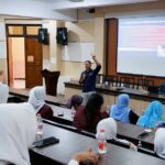 Kepala LP2MB ITN Malang, Adhy Ariyanto, ST., MT., saat mengenalkan keunggulan ITN Malang.