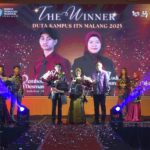 Rektor ITN Malang Awan Uji Krismanto, ST., MT., Ph.D., bersama pemenang Duta Kampus ITN Malang 2025