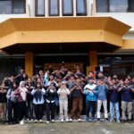 Mahasiswa Arsitektur ITN Malang foto bersama pemateri usai mengikuti Talk Show Nata Karya 6.0