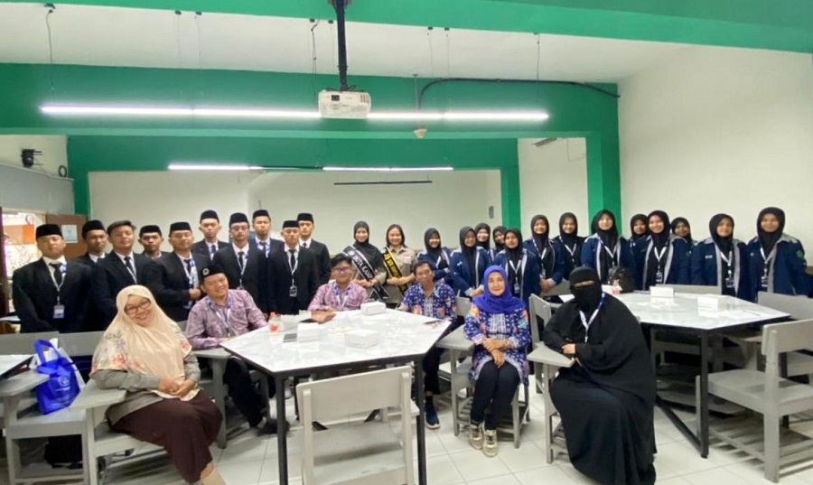 PWK ITN Malang menerima kunjungan Studi Pengembangan Diri Tingkat Akhir SMA Islam Terpadu (SMAIT) Ar Rahman, Banjarbaru, Kalimantan Selatan