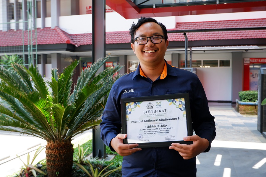 Imanuel Ardiemas Sindhunata S., mahasiswa Arsitektur S-1, ITN Malang Juara 2 Sayembara Gagasan Desain Altar GKJW Tunjungsekar Malang 2026